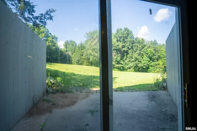 $520,000 | 32440 Jim Town Hollow Road, Rockport, IL 62370