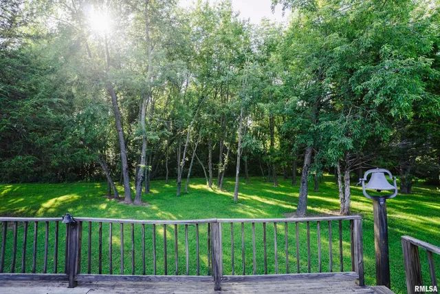 $520,000 | 32440 Jim Town Hollow Road, Rockport, IL 62370