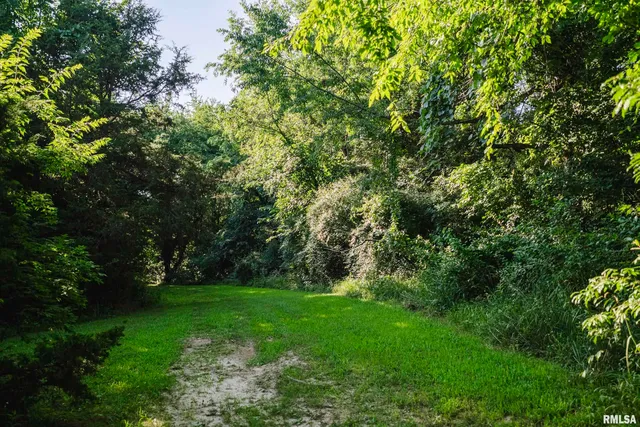 $520,000 | 32440 Jim Town Hollow Road, Rockport, IL 62370