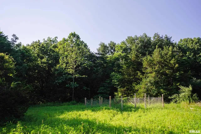 $520,000 | 32440 Jim Town Hollow Road, Rockport, IL 62370