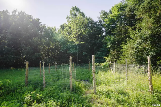 $520,000 | 32440 Jim Town Hollow Road, Rockport, IL 62370