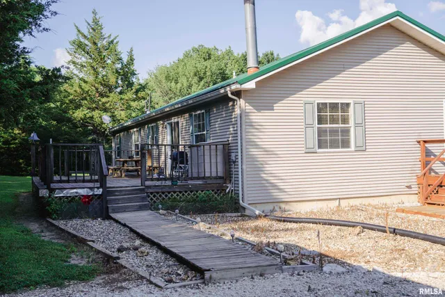 $520,000 | 32440 Jim Town Hollow Road, Rockport, IL 62370