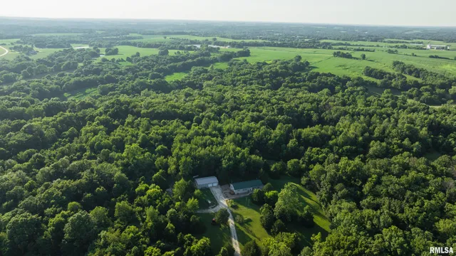 $520,000 | 32440 Jim Town Hollow Road, Rockport, IL 62370