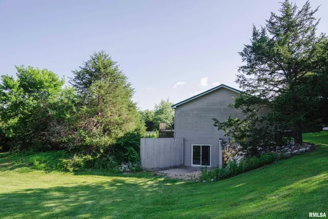 $520,000 | 32440 Jim Town Hollow Road, Rockport, IL 62370