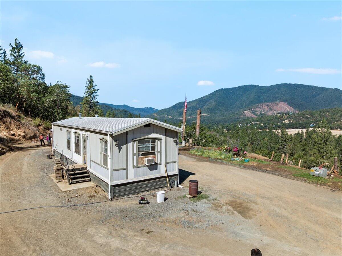 1050 Wards Creek Road Rogue River, OR 97537 - Photo 12 of 20 06-DJI_0457