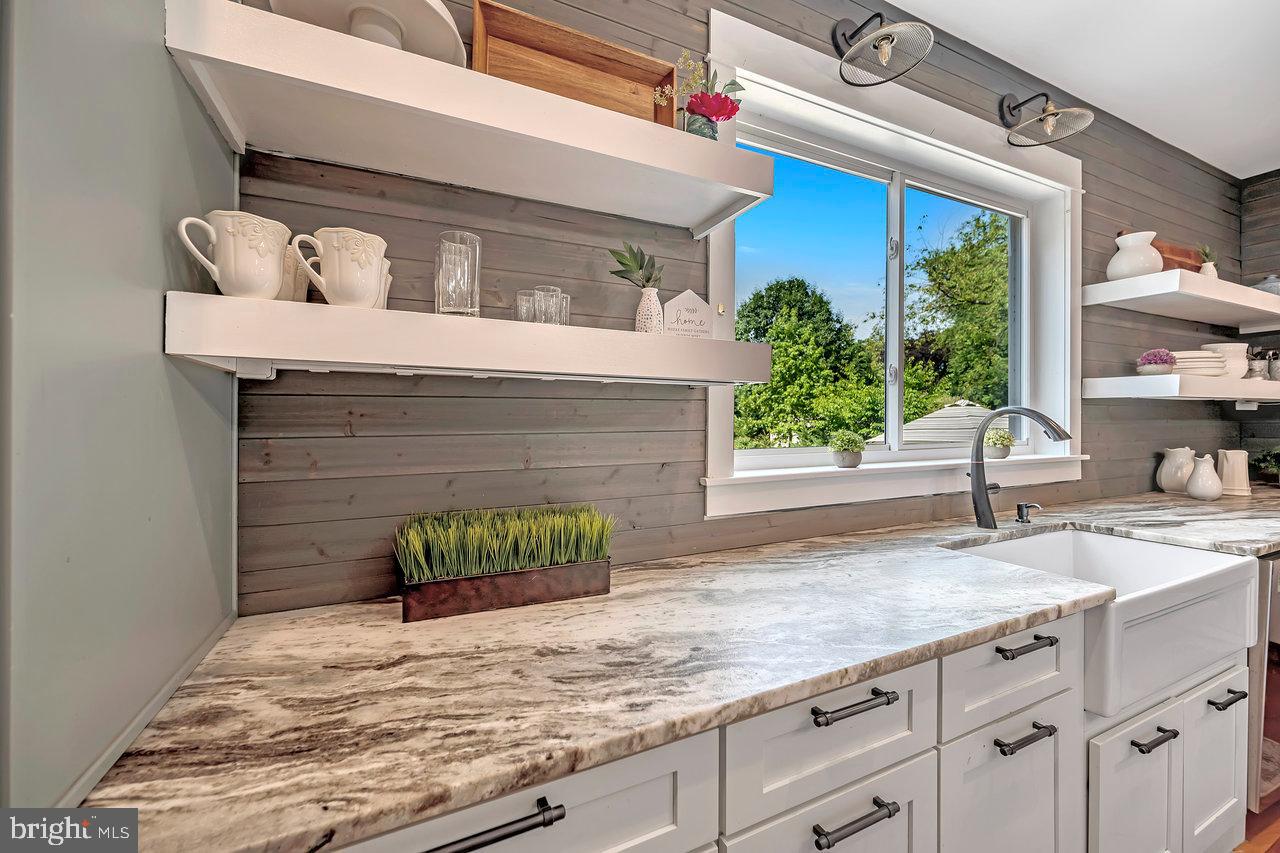 8 Brainerd Drive Cranbury, NJ 08512 - Photo 19 of 55