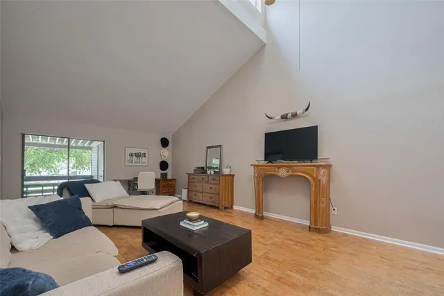 $1,650 | 182 April Point Drive North, Conroe, TX 77356