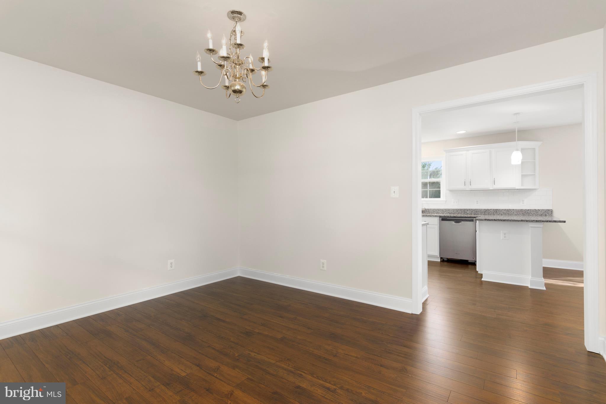 1504 Warfield Road Edgewater, MD 21037 - Photo 5 of 30 Interior (General)