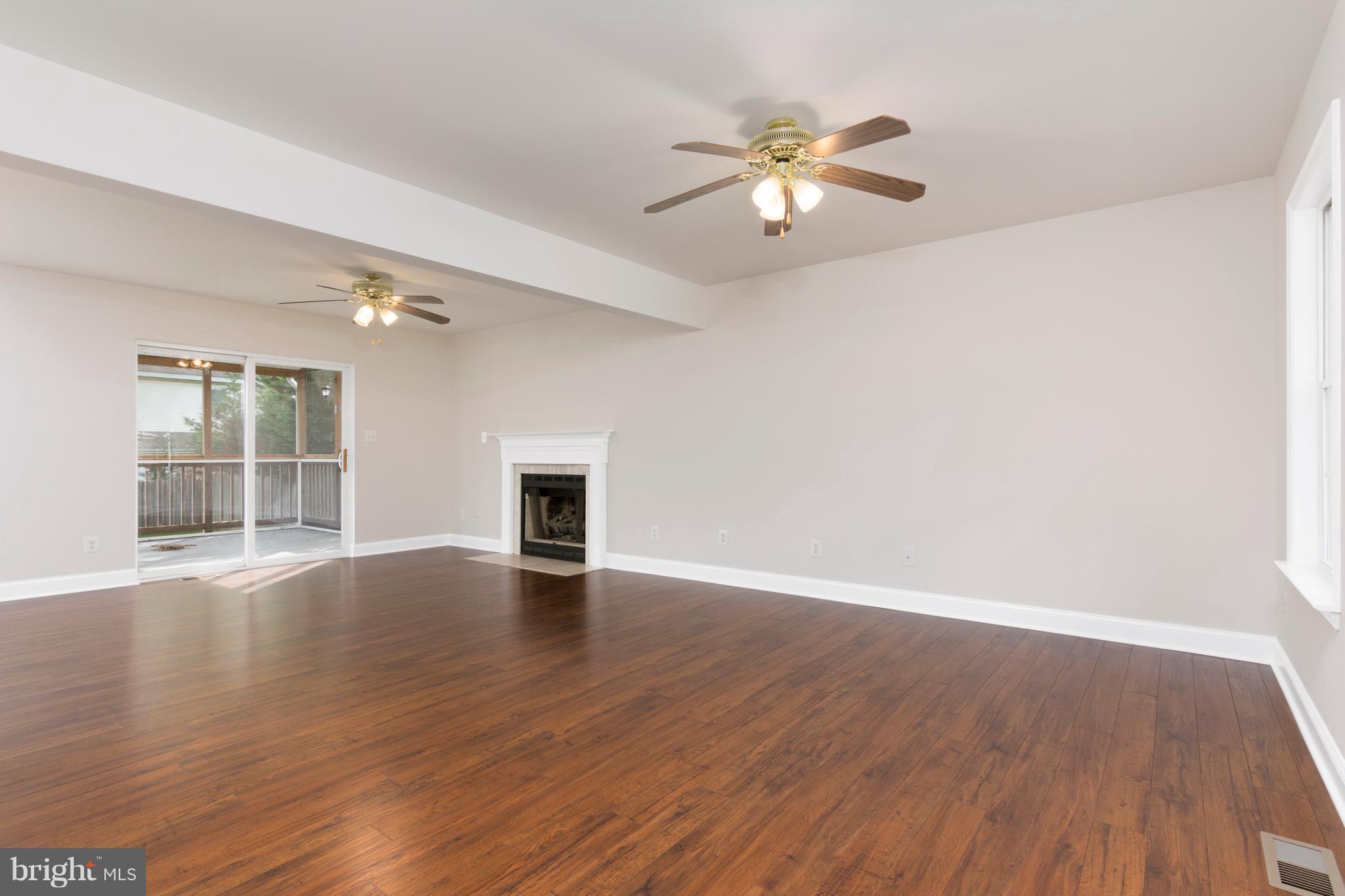 1504 Warfield Road Edgewater, MD 21037 - Photo 8 of 30 Interior (General)