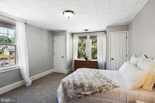 $305,000 | 3640 Berry Avenue, Drexel Hill, PA 19026