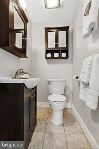 $305,000 | 3640 Berry Avenue, Drexel Hill, PA 19026