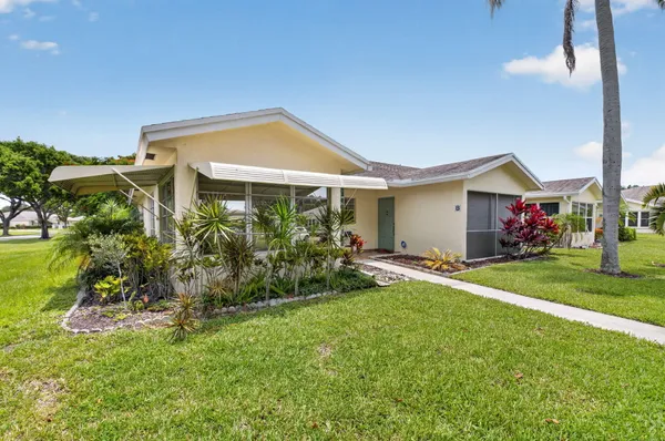 $155,000 | 5114 Lakefront Boulevard, Delray Beach, FL 33484
