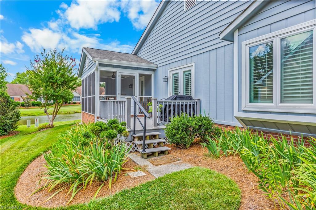 204 Hamilton Court Bermuda Run, NC 27006 - Photo 28 of 33