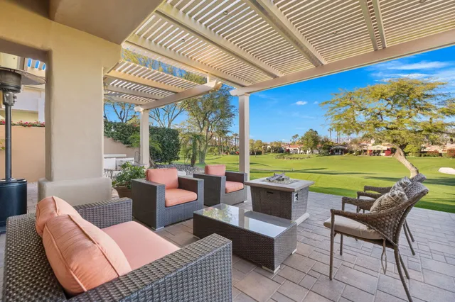 a view of a house with a outdoor space