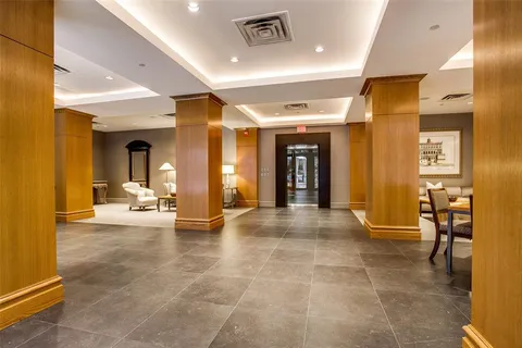 $725,000 | 3030 McKinney Avenue, Unit 306, Dallas, TX 75204