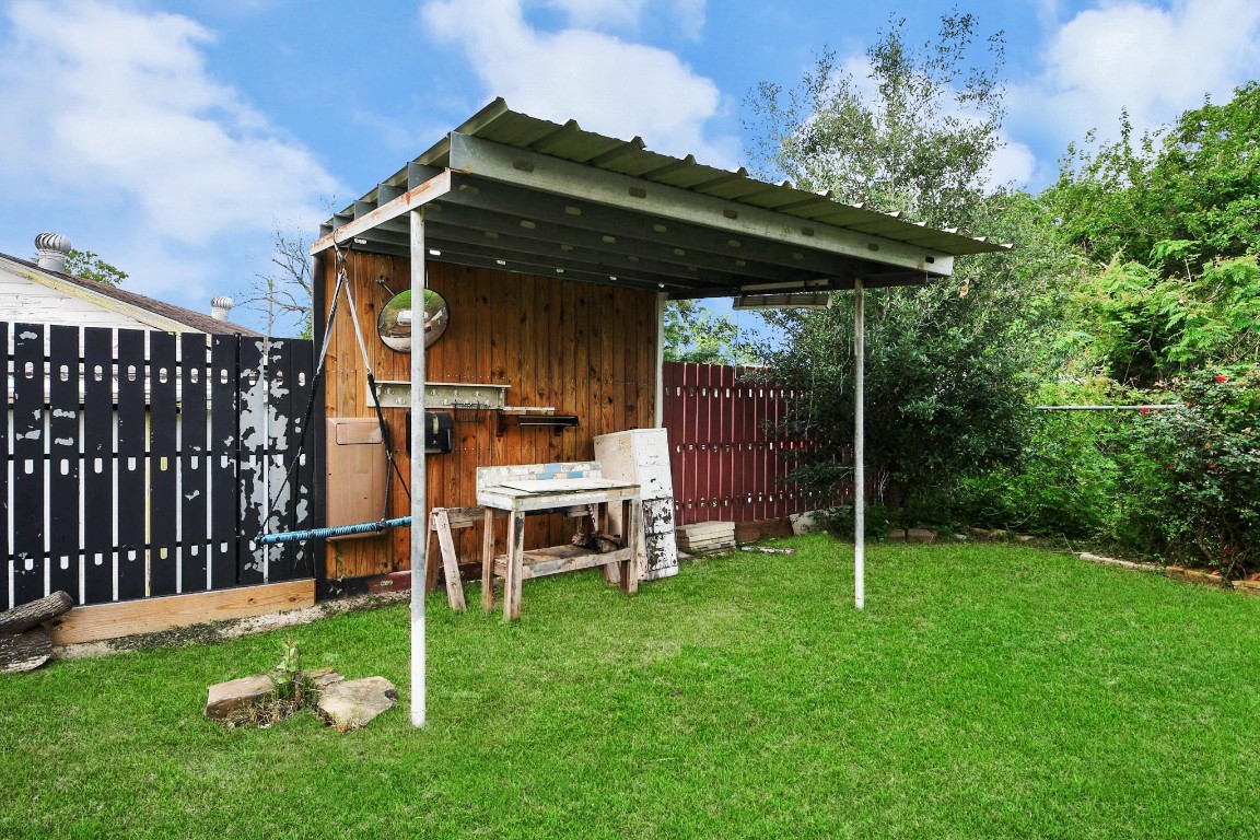 2608 Bostic Street Houston, TX 77093 - Photo 15 of 37 a view of house with backyard