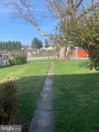 $1,250 | 305 West North Street, Waynesboro, PA 17268