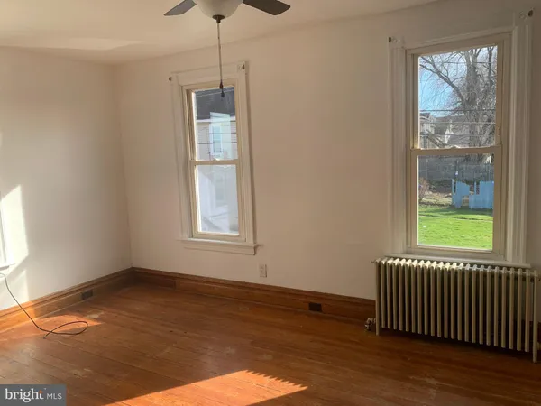 $1,250 | 305 West North Street, Waynesboro, PA 17268