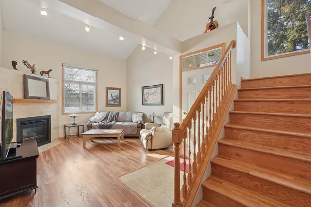 $289,900 | 3824 Vermilion Court South, Unit 101, Eagan, MN 55122