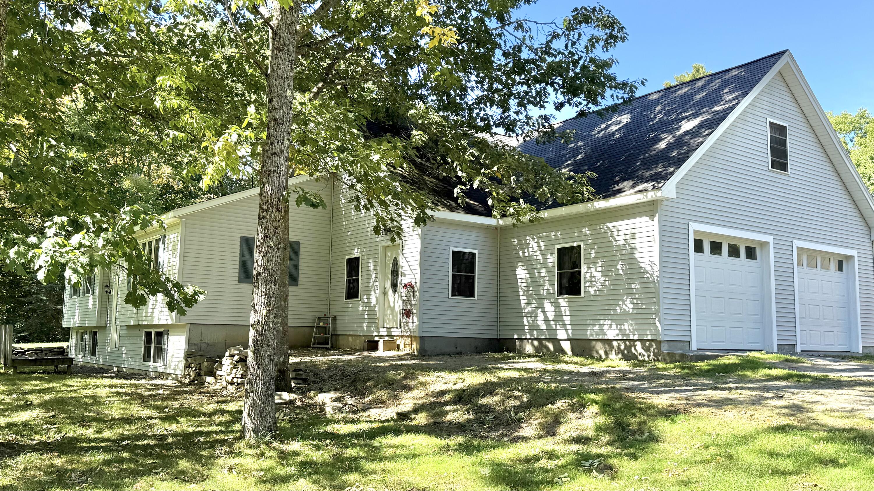 249 School Road Charleston, ME 04422 - Photo 8 of 93 8