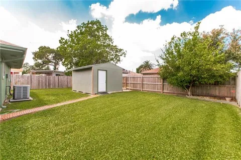 $279,000 | 432 Bertolina Drive, Kenner, LA 70062