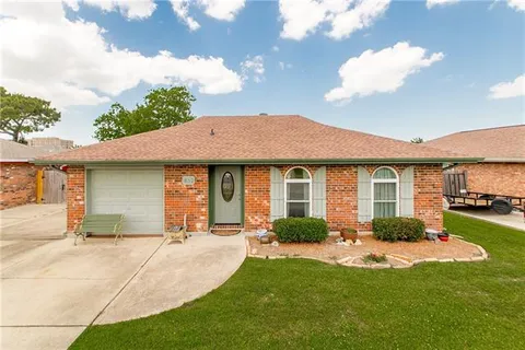 $279,000 | 432 Bertolina Drive, Kenner, LA 70062