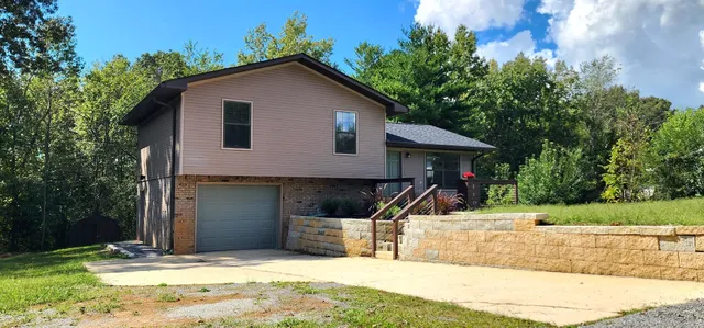 $299,000 | 220 Ridgeside Drive, Whitwell, TN 37397