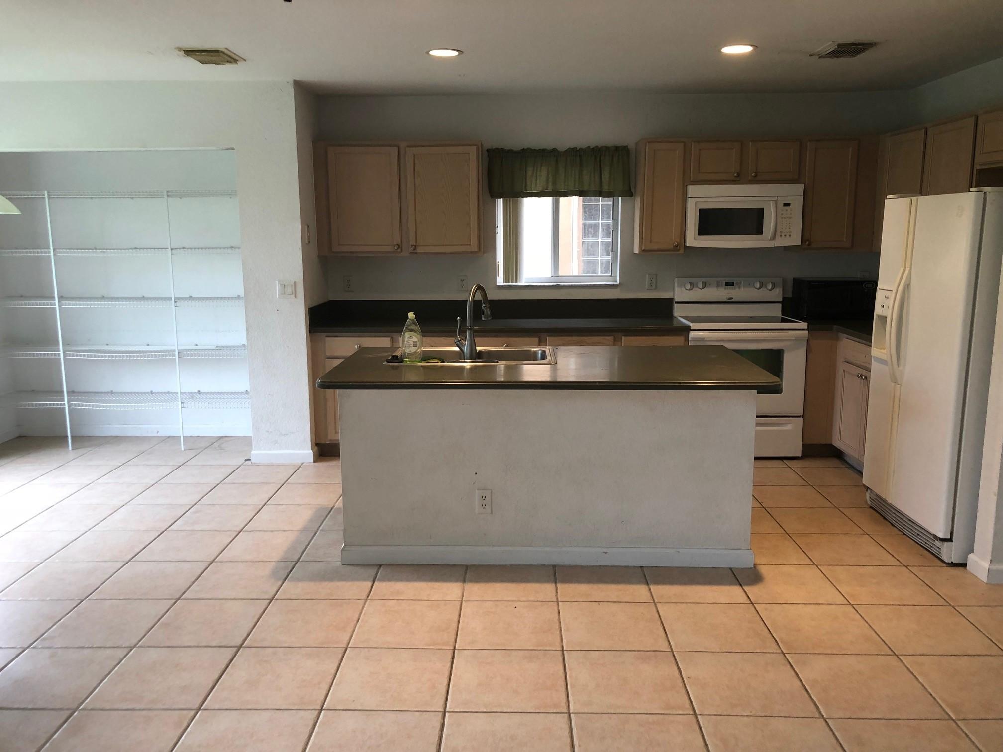 2010 Little Torch Street Riviera Beach, FL 33407 - Photo 2 of 32 5