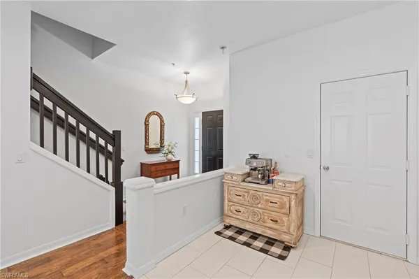 $2,495 | 941 Hampton Circle, Unit 109, Naples, FL 34105
