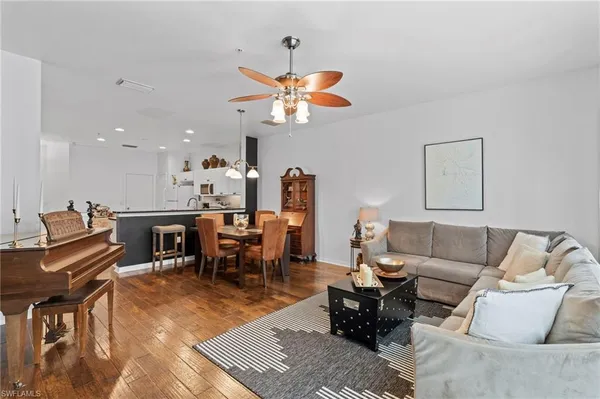 $2,495 | 941 Hampton Circle, Unit 109, Naples, FL 34105