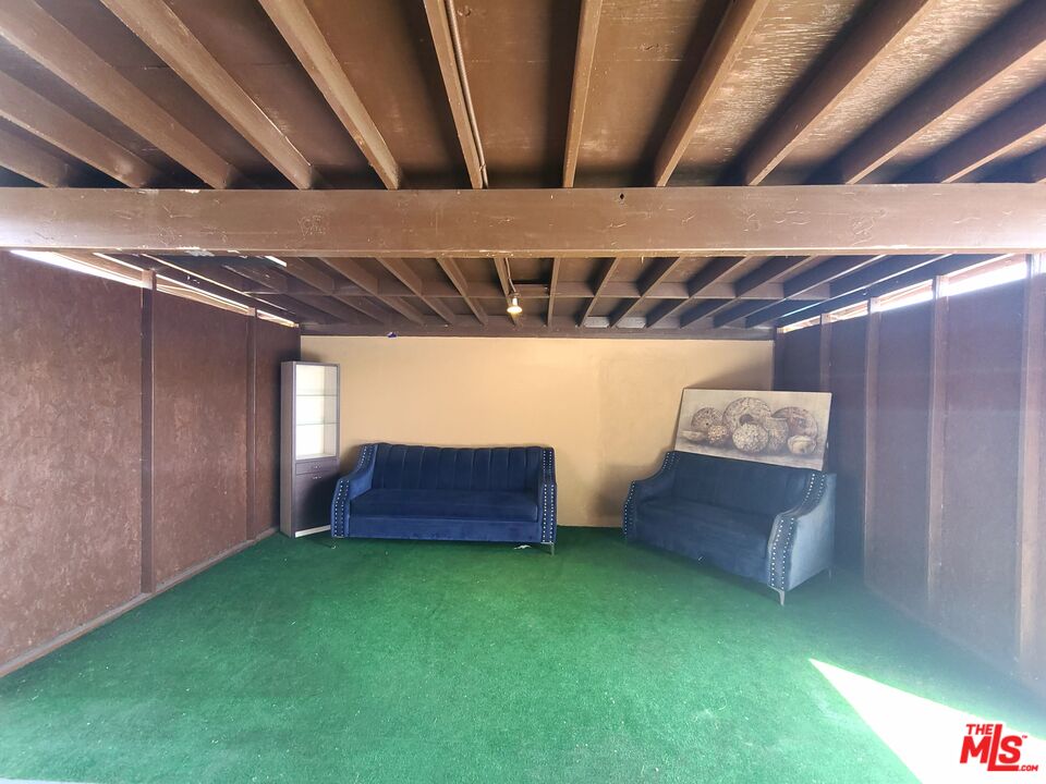 18133 Lull Street Reseda, CA 91335 - Photo 23 of 24