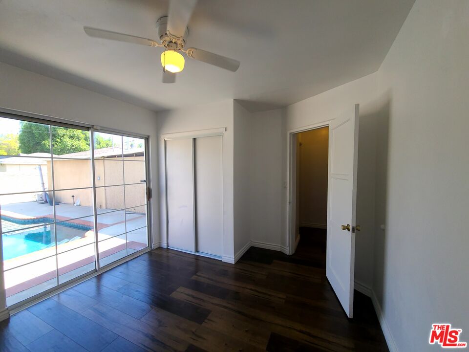 18133 Lull Street Reseda, CA 91335 - Photo 10 of 24