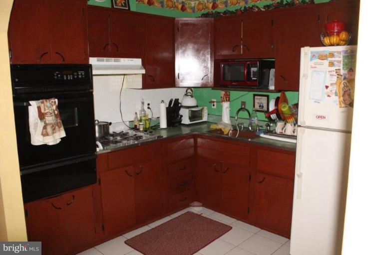 7125 Loisdale Road Springfield, VA 22150 - Photo 8 of 13 Kitchen