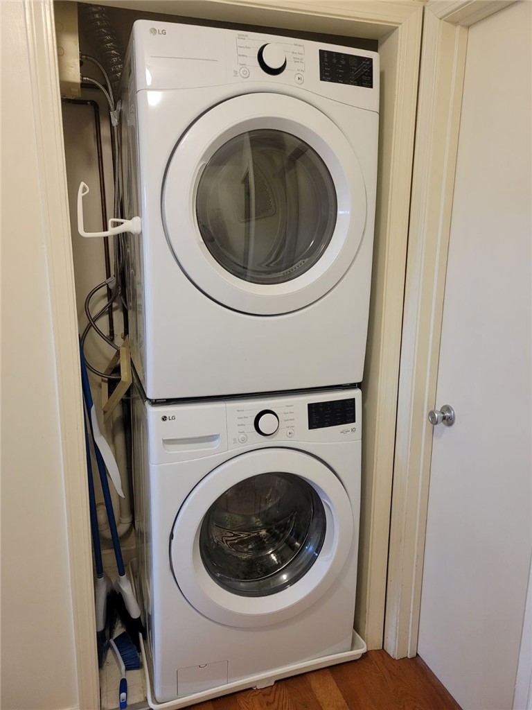 226 Goddard Row Newport, RI 02840 - Photo 11 of 17