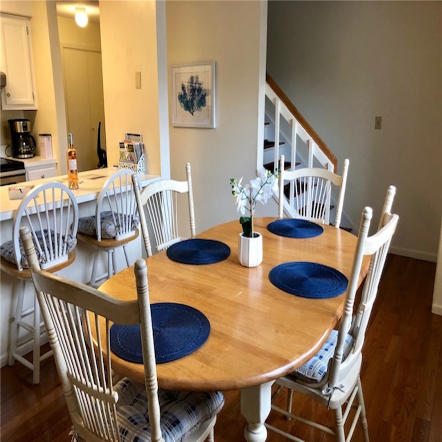 226 Goddard Row Newport, RI 02840 - Photo 4 of 17