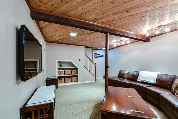 22 Hawthorne Road Wayland, MA 01778 - Photo 18 of 21 Gallery Image 18