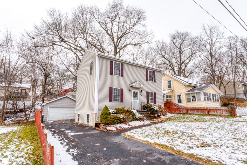 306 Laurelton Street Springfield, MA 01109 - Photo 2 of 28 Gallery Image 2