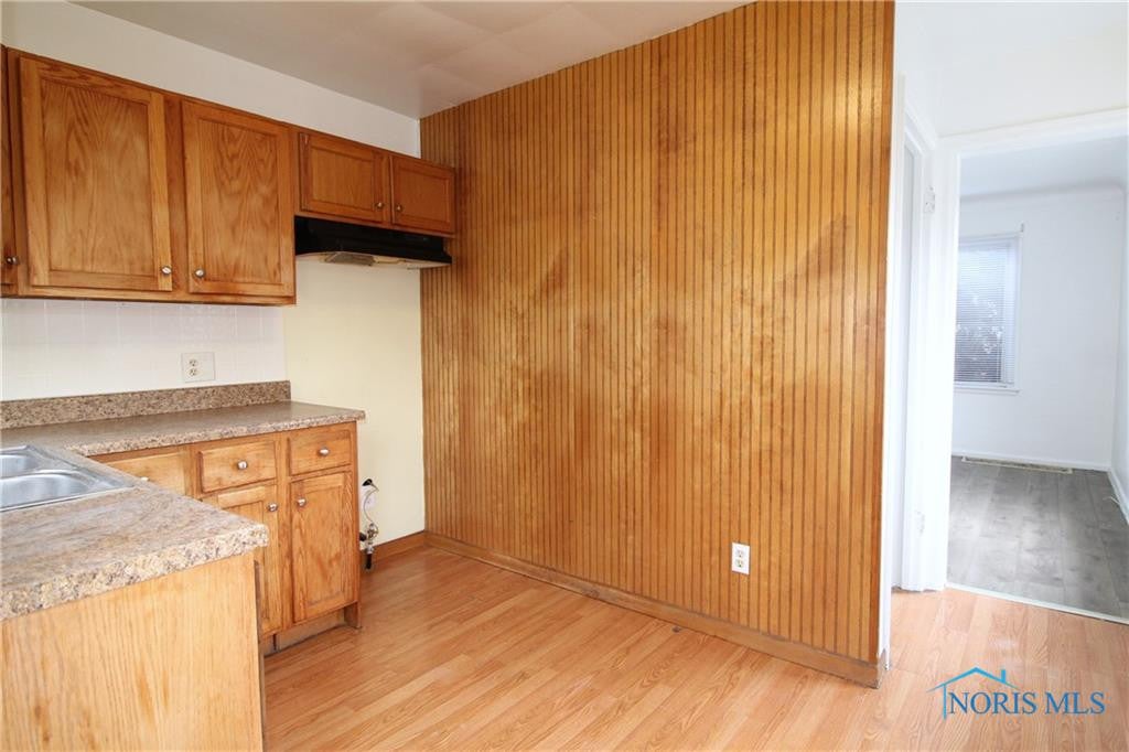 4325 Packard Road Toledo, OH 43612 - Photo 8 of 20 Gallery Image 8