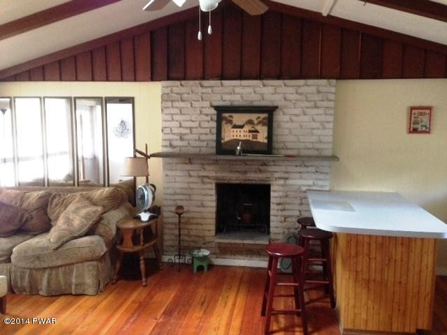 6 Main Street Greentown, PA 18426 - Photo 3 of 22