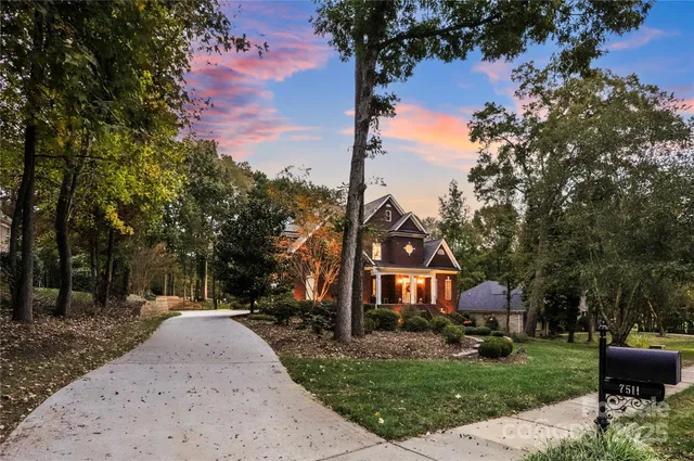 $1,025,000 | 7511 Olde Sycamore Drive, Mint Hill, NC 28227