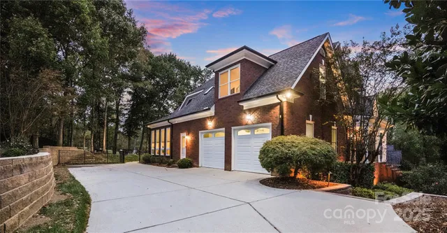 $1,025,000 | 7511 Olde Sycamore Drive, Mint Hill, NC 28227