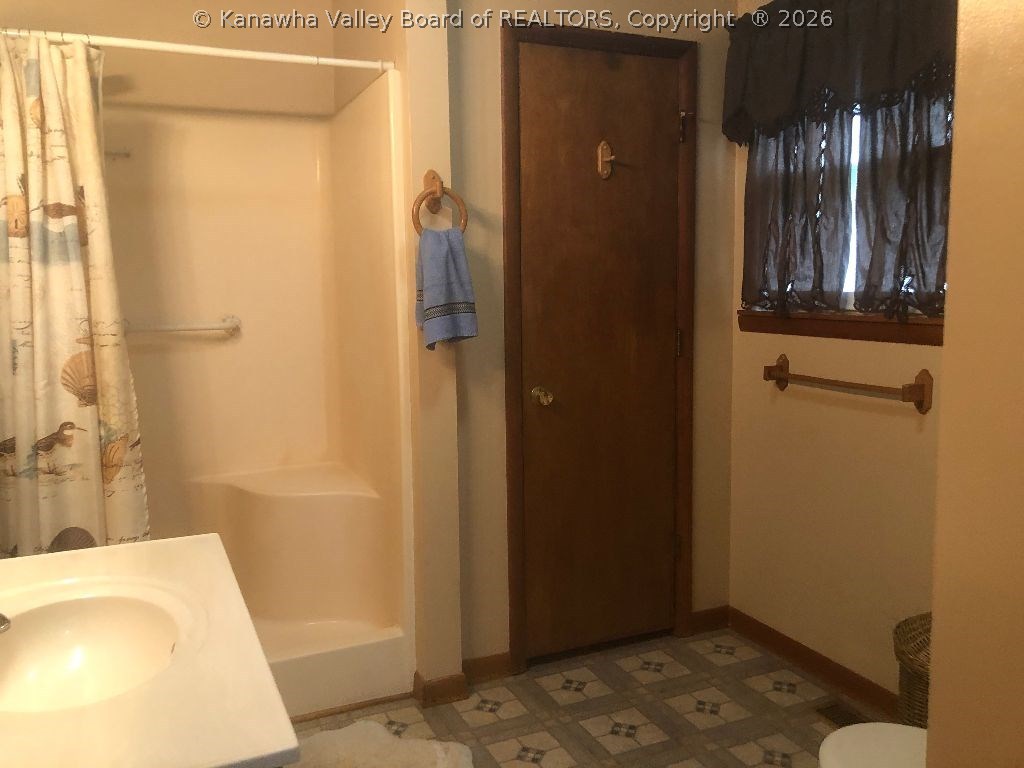 23993 Sandhill Road Letart, WV 25253 - Photo 29 of 31 Bathroom