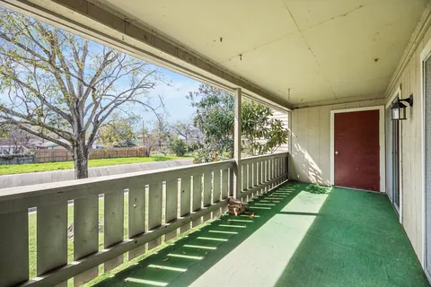 $165,000 | 5005 Georgi Lane, Unit 49, Houston, TX 77092