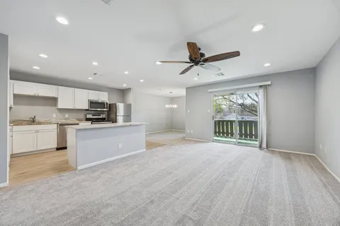 $165,000 | 5005 Georgi Lane, Unit 49, Houston, TX 77092