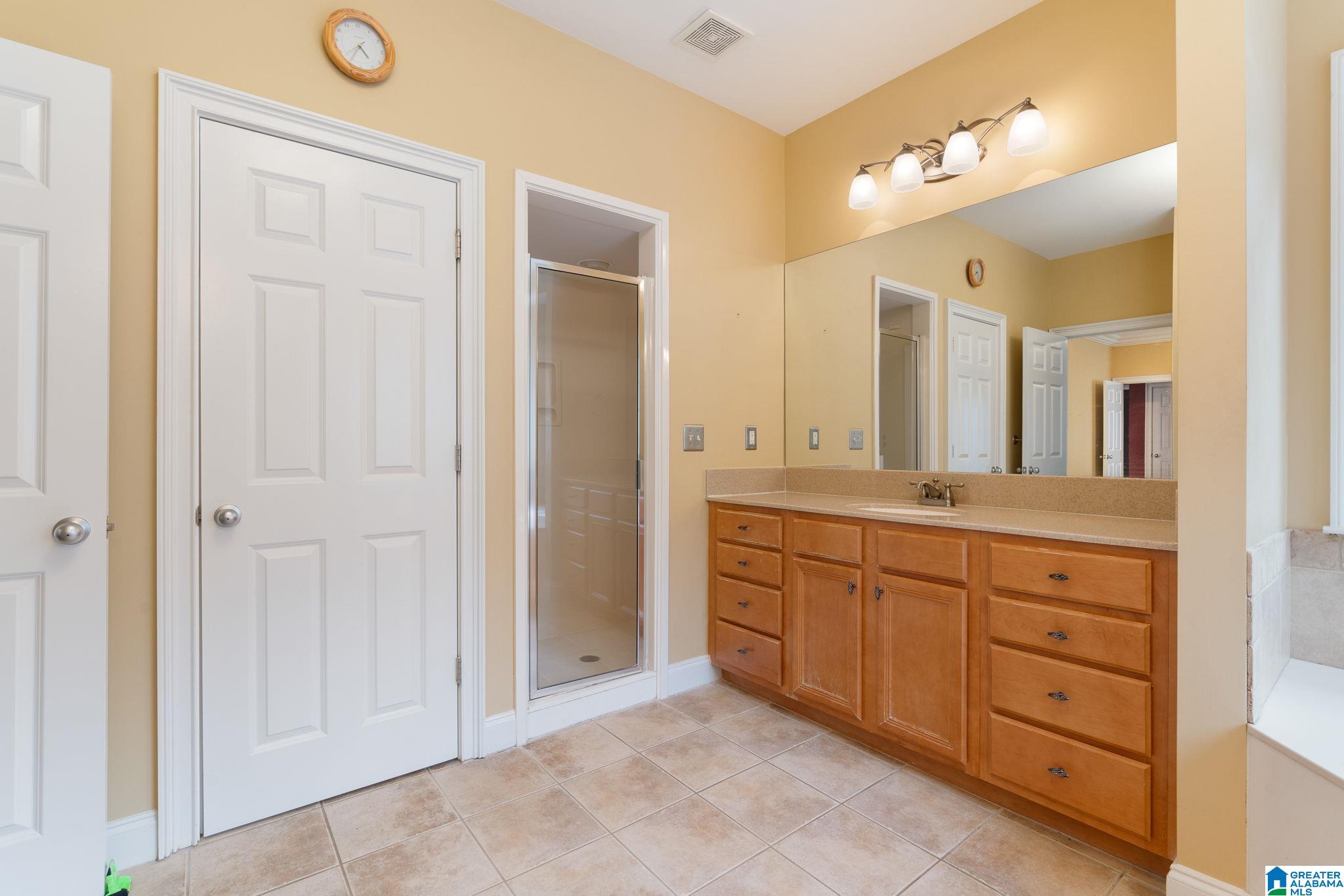 401 Cornwall Drive Alabaster, AL 35114 - Photo 17 of 32
