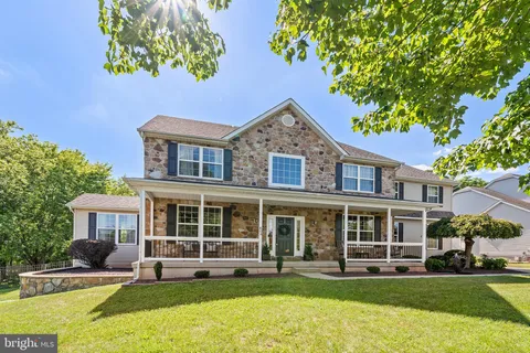 $889,000 | 806 Arbor Lane, Schwenksville, PA 19473