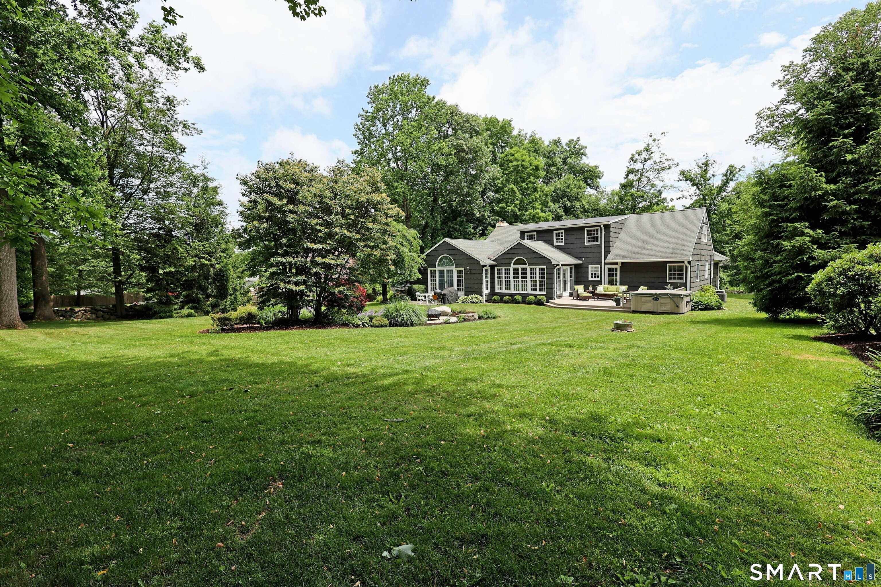 41 Nutmeg Ridge Ridgefield, CT 06877 - Photo 9 of 40