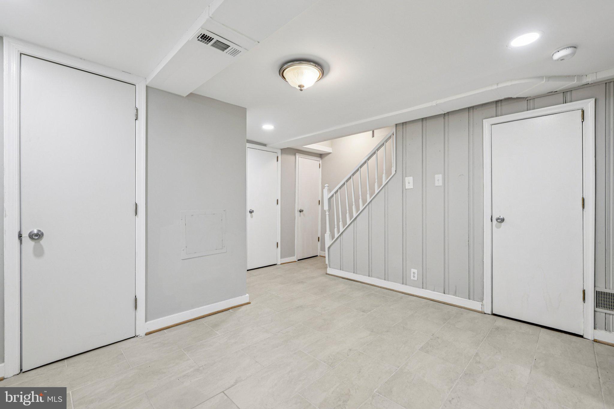 4546 Mountview Road Baltimore, MD 21229 - Photo 18 of 26