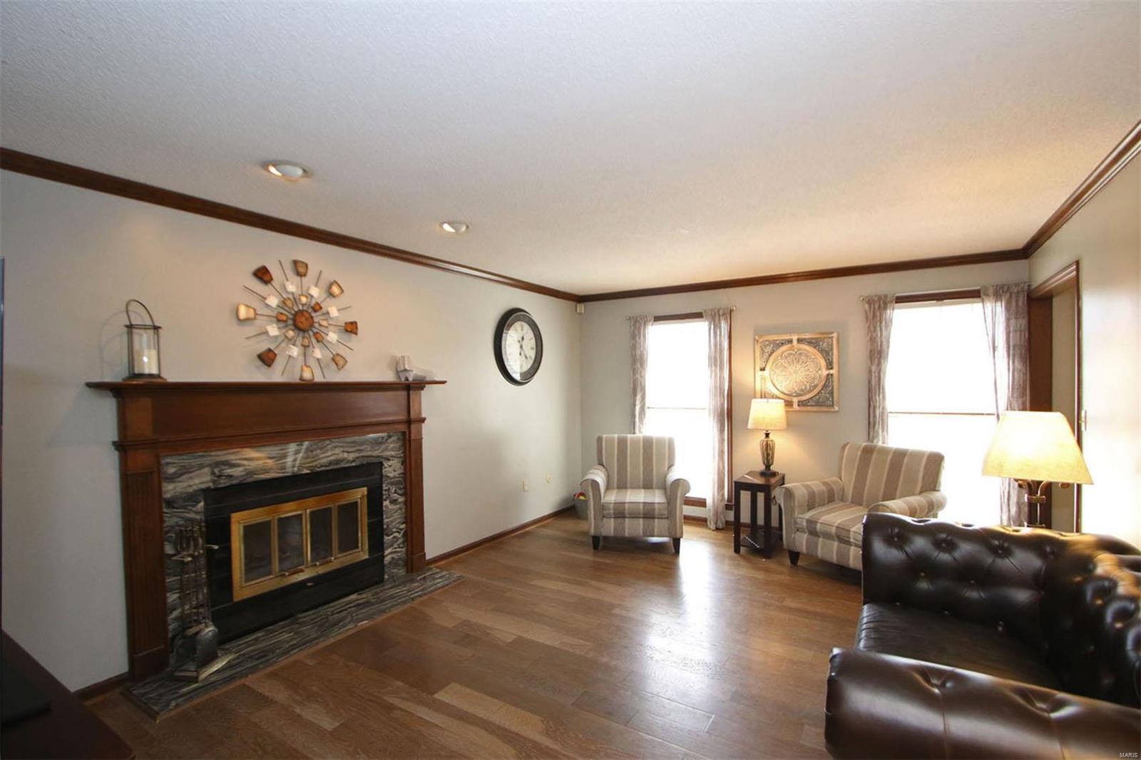 4449 Thatcher Road Alton, IL 62002 - Photo 15 of 38
