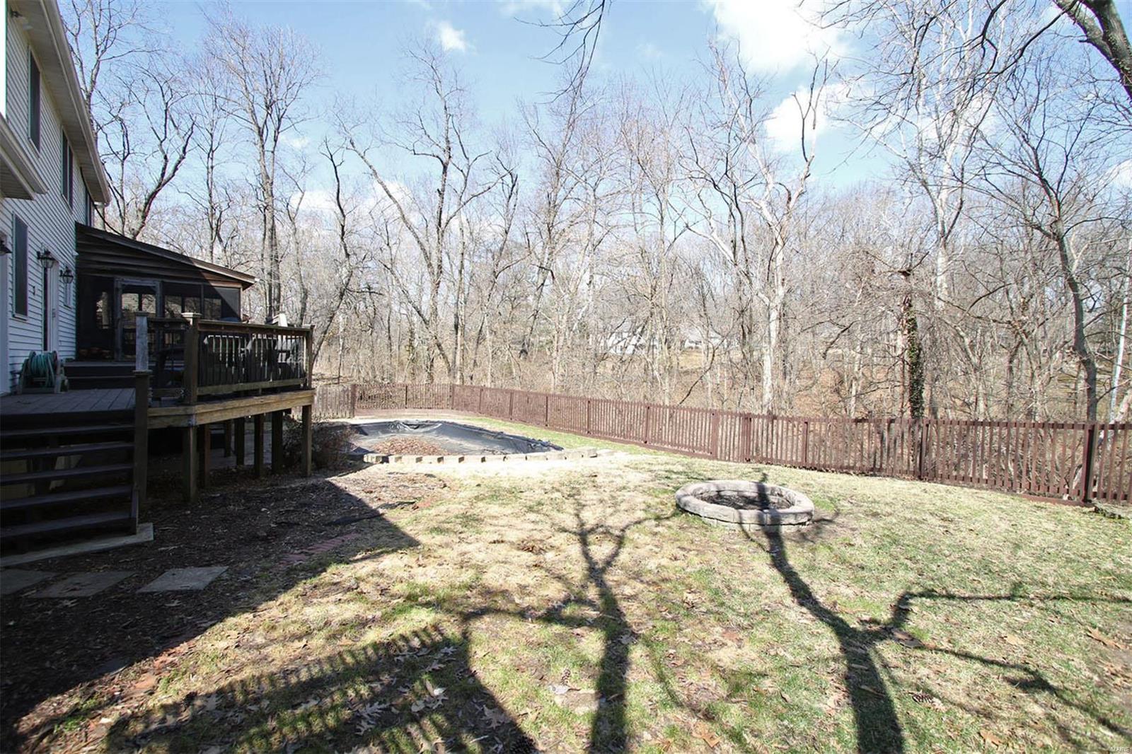 4449 Thatcher Road Alton, IL 62002 - Photo 4 of 38